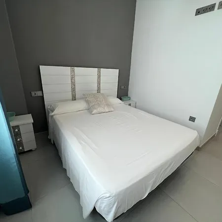 Piso Deluxe En Pleno Centro - San Juan 39 Apartment